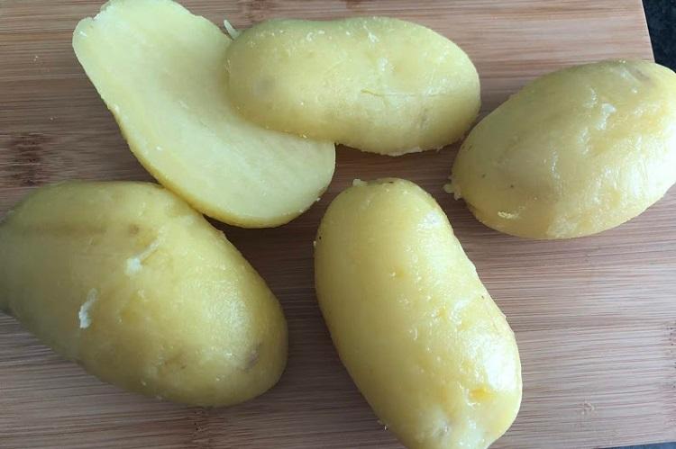 Источник: Вареный картофель Источник: Вареный картофель