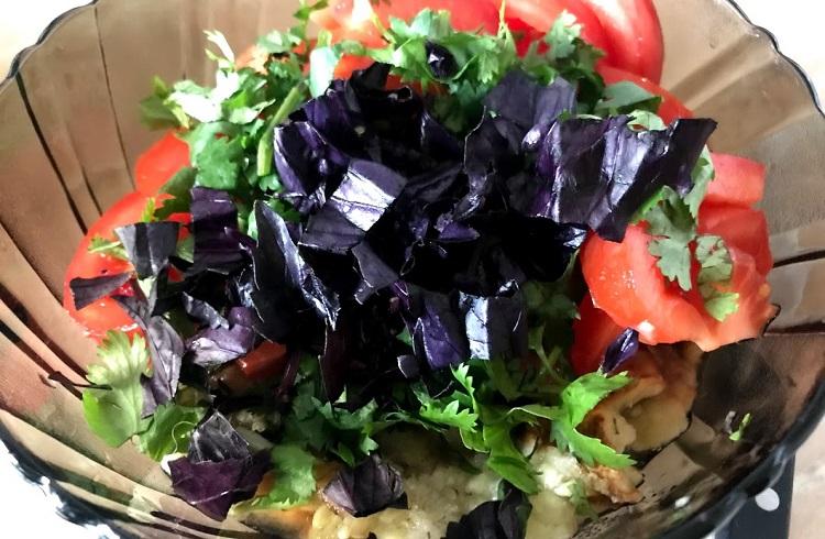 Источник: Салат из печеных баклажанов Источник: Салат из печеных баклажанов