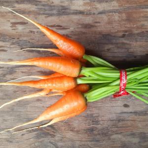 carrots - chantenay. Multiple product options available: 4